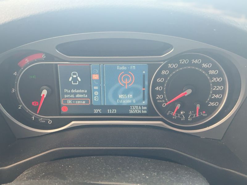 Ford Mondeo 2.0 TDCi Titanium — zdjęcie 13