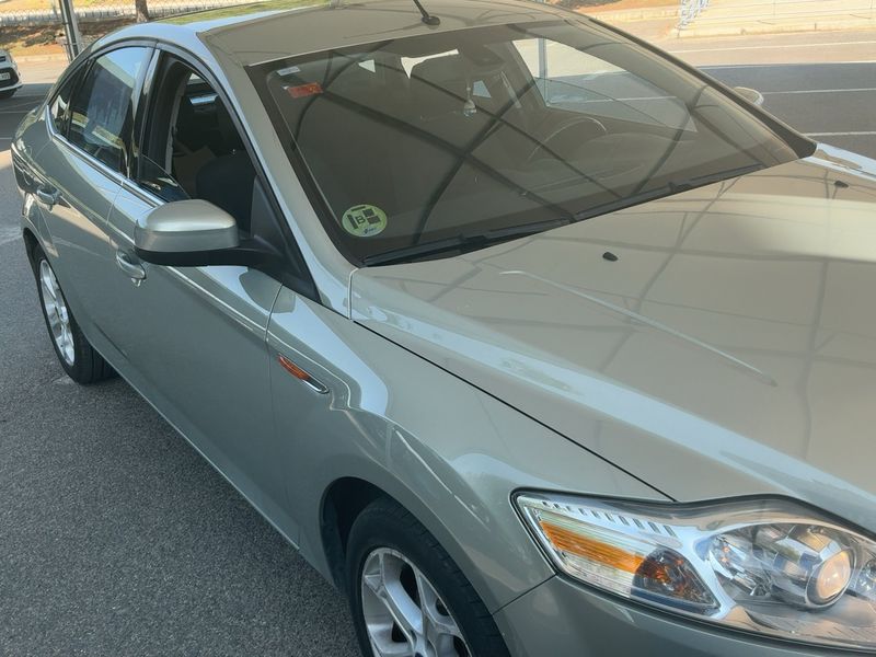 Ford Mondeo 2.0 TDCi Titanium — zdjęcie 8