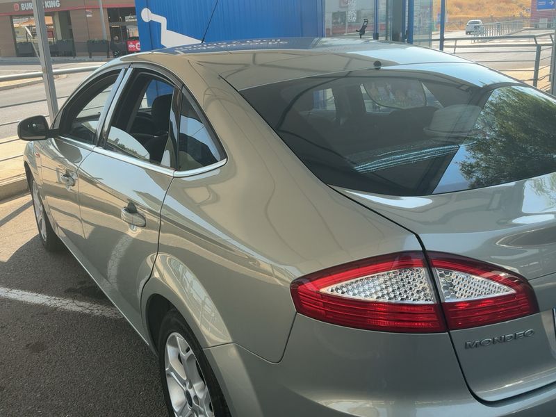 Ford Mondeo 2.0 TDCi Titanium — zdjęcie 3