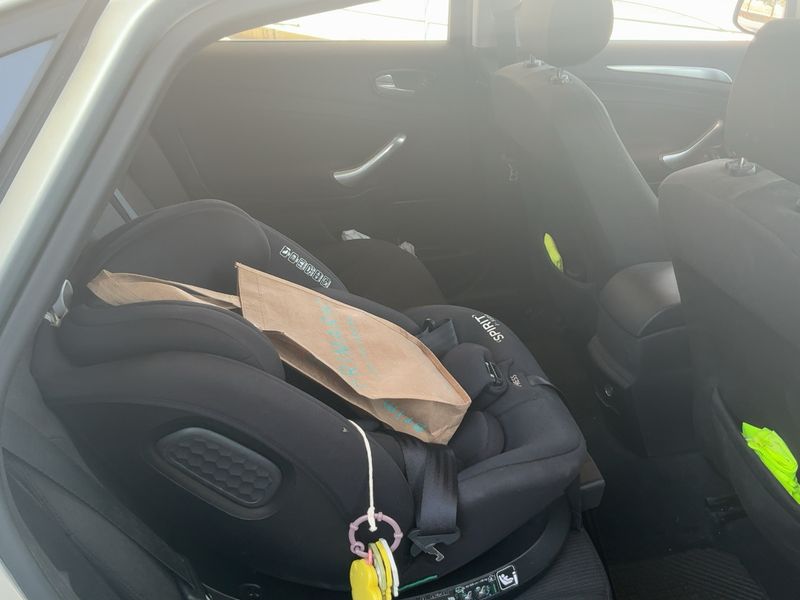Ford Mondeo 2.0 TDCi Titanium — zdjęcie 14