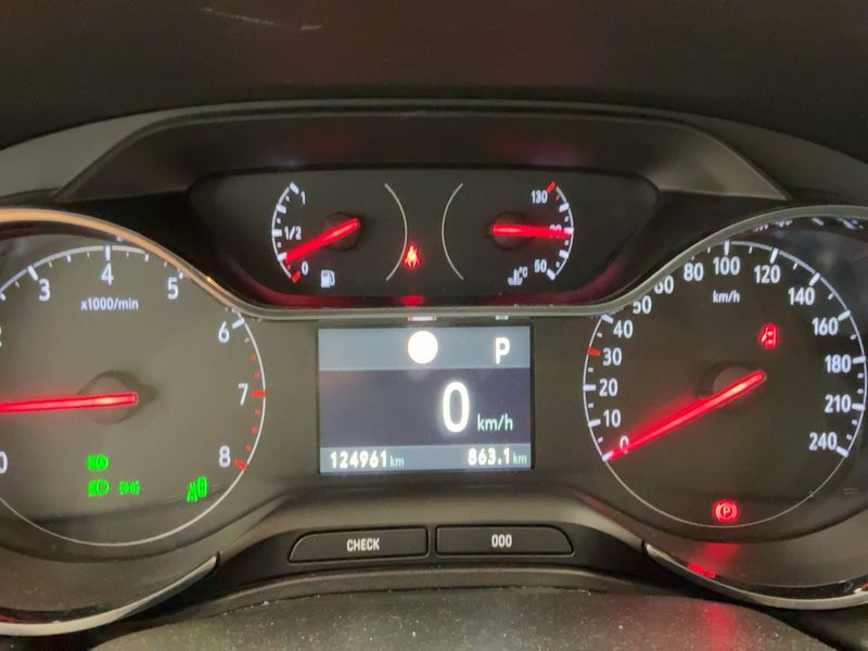 Opel Grandland X 1.2 Turbo Ultimate — zdjęcie 13