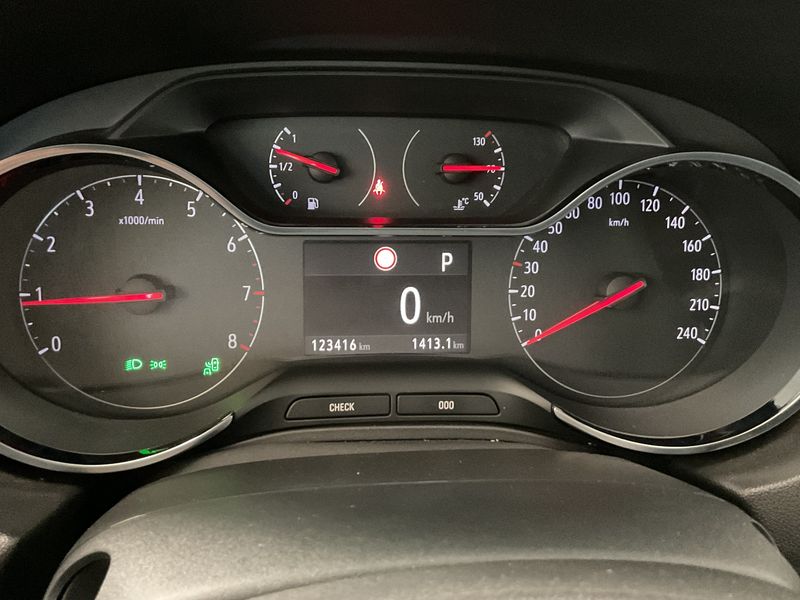 Opel Grandland X 1.2 Turbo Business INNOVATION — zdjęcie 13