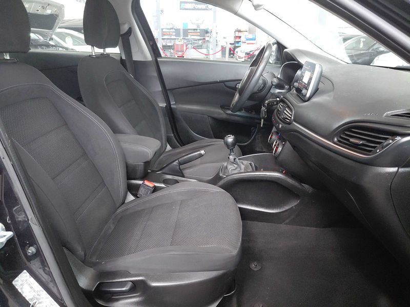 Fiat Tipo 1.4 Turbo Lounge — zdjęcie 10