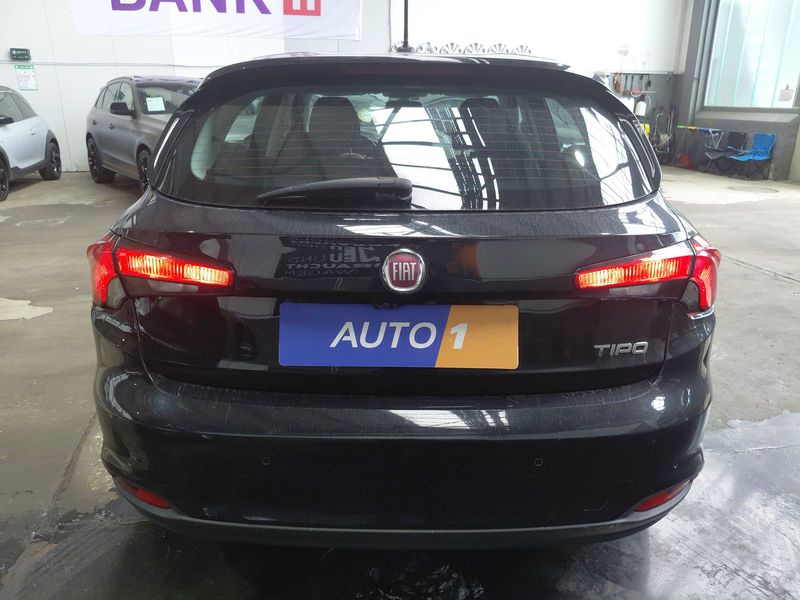 Fiat Tipo 1.4 Turbo Lounge — zdjęcie 4