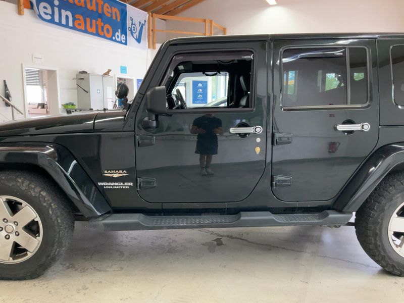 Jeep Wrangler Unlimited 2.8 CRD Sahara — zdjęcie 4
