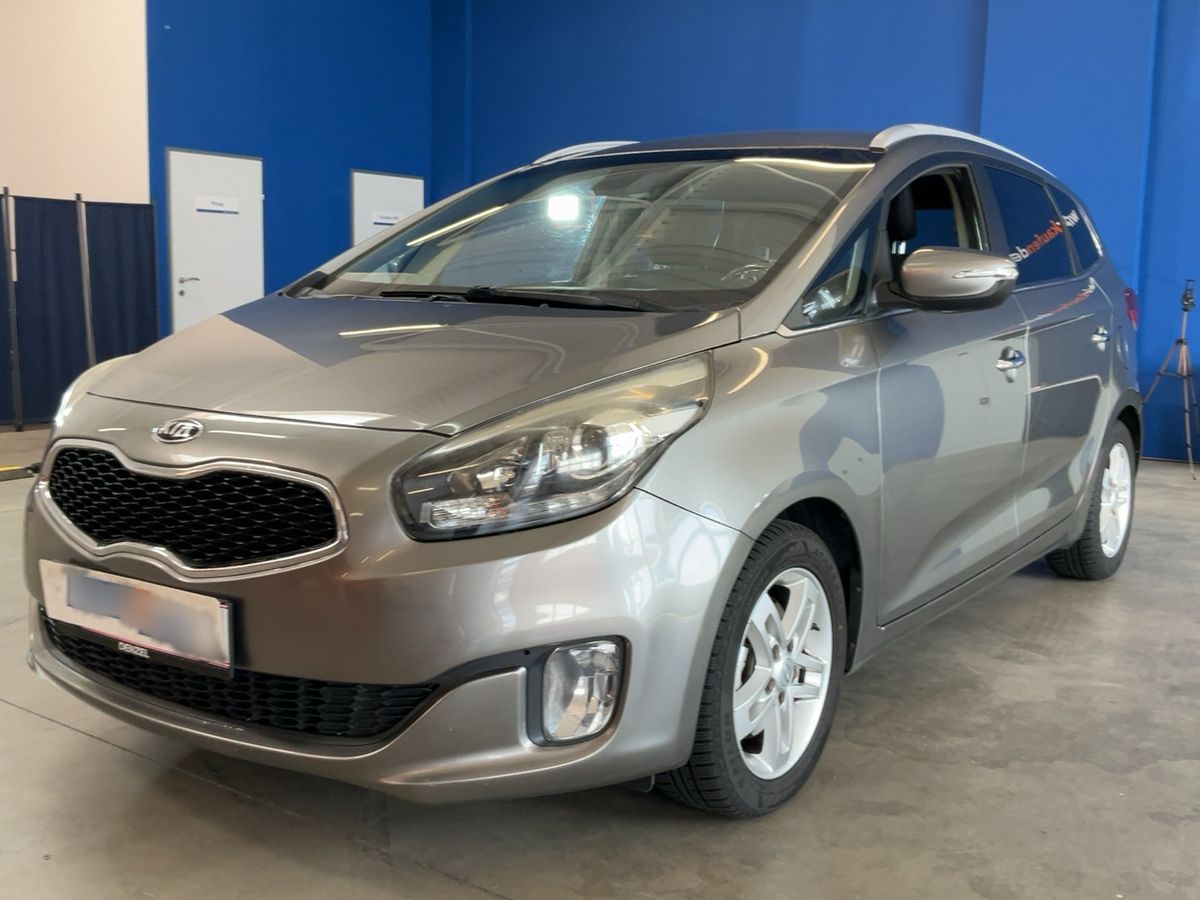 Kia Carens 2015