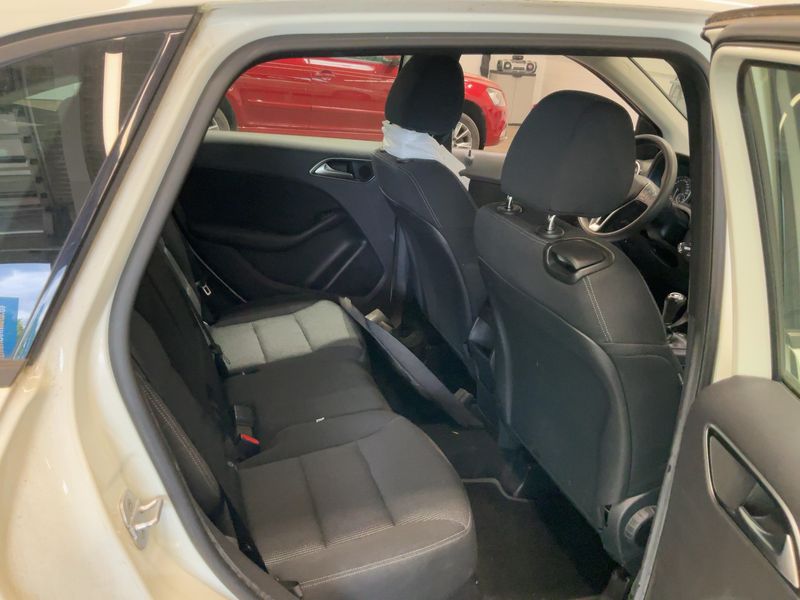 Mercedes-Benz B-Klasse B 180 CDI — zdjęcie 14