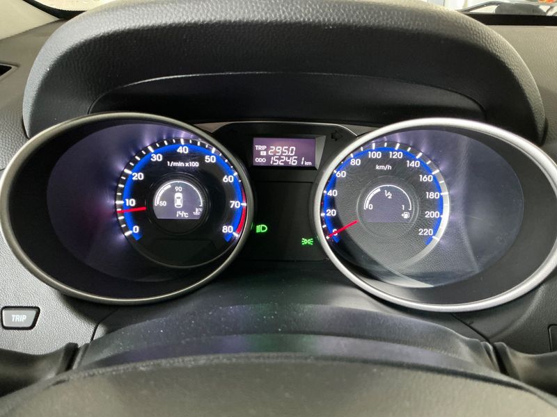 Hyundai ix35 1.6 UpGrade 2WD — zdjęcie 13