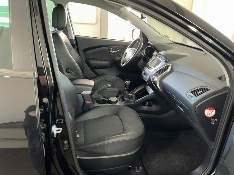 Hyundai ix35 1.6 UpGrade 2WD — zdjęcie 11