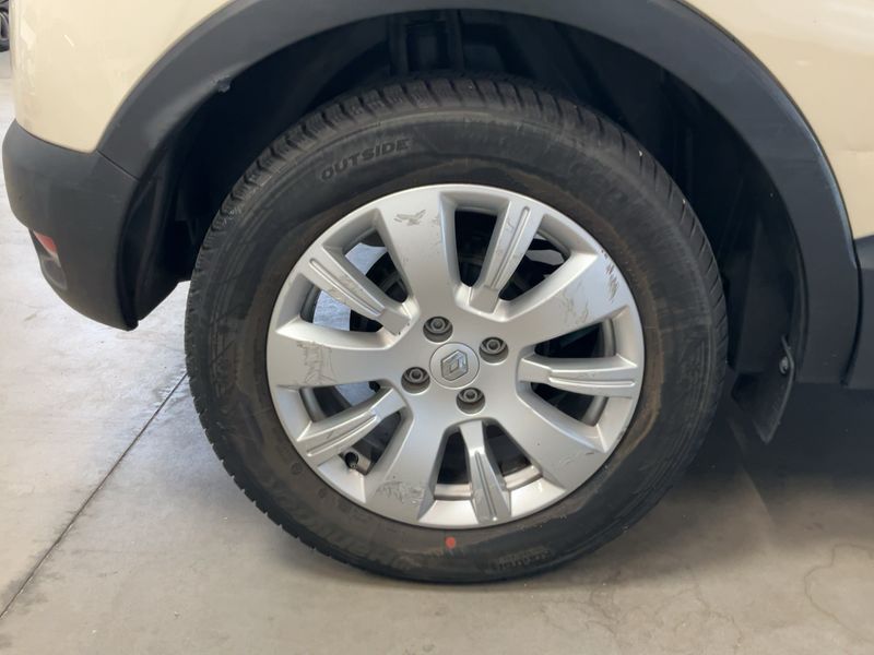Renault Captur 1.2 TCe Zen 2014 – снимка 9