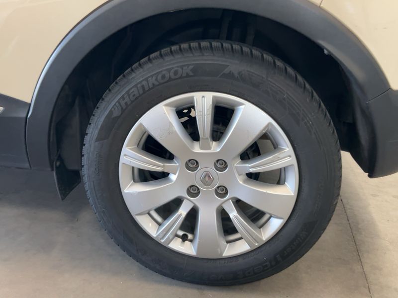 Renault Captur 1.2 TCe Zen 2014 – снимка 5