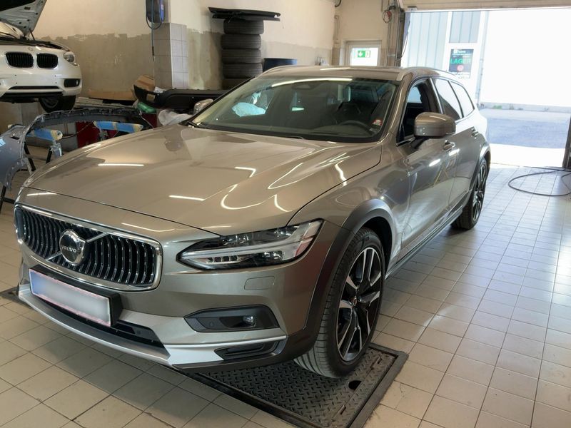 Volvo V90 Cross Country 2.0 B4 Mild-Hybrid Pro AWD