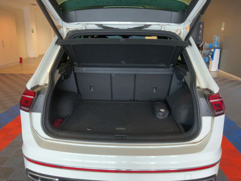 Volkswagen Tiguan 1.5 TSI ACT R-Line — zdjęcie 10
