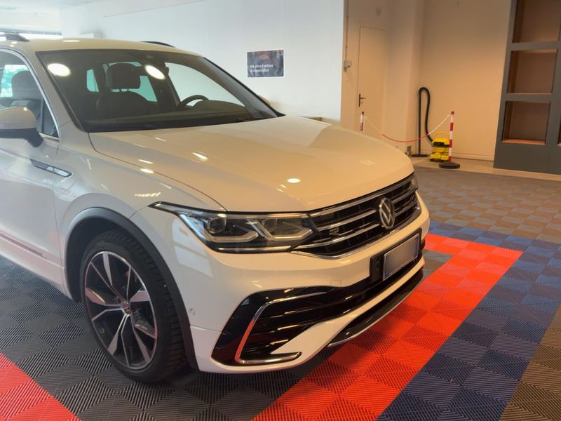 Volkswagen Tiguan 1.5 TSI ACT R-Line — zdjęcie 8