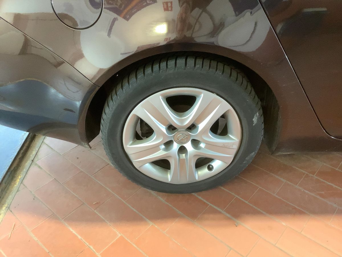 Opel Insignia 2016 — photo 10