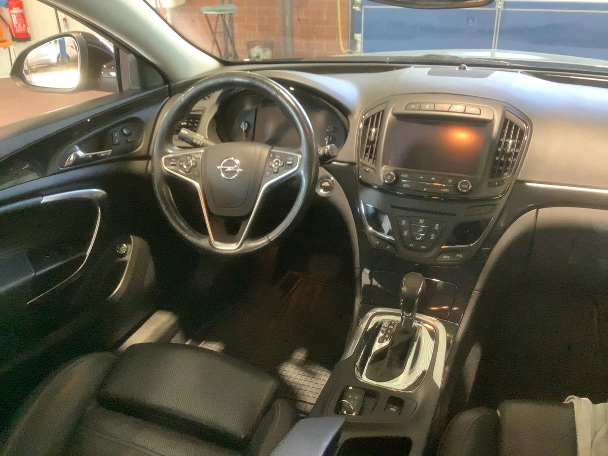 Opel Insignia 2016 — photo 19