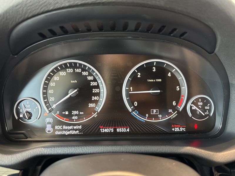 BMW X4 xDrive 20d — zdjęcie 12