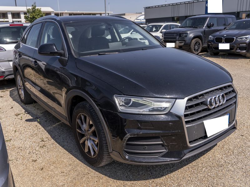 Audi Q3 2.0 TDI Business — zdjęcie 6