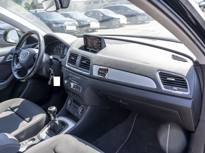 Audi Q3 2.0 TDI Business — zdjęcie 11