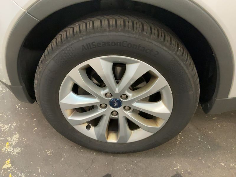 Ford Kuga 2.0 TDCi Titanium 2009 – снимка 3