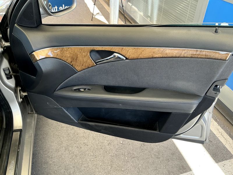 Mercedes-Benz E-Klasse E 320 CDI Avantgarde 2007 – снимка 28