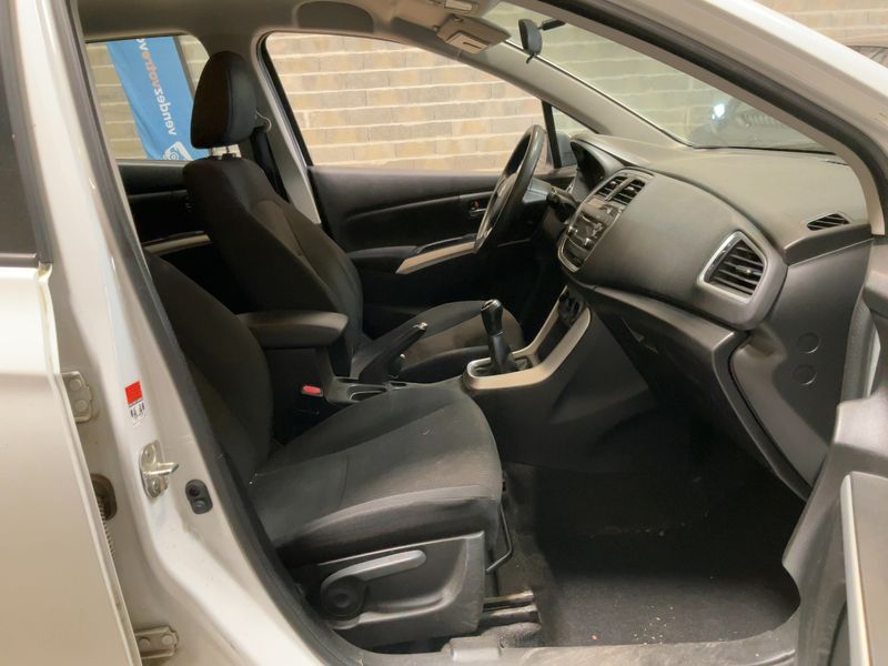 Suzuki SX4 S-Cross 1.0 BoosterJet Avantage — zdjęcie 11