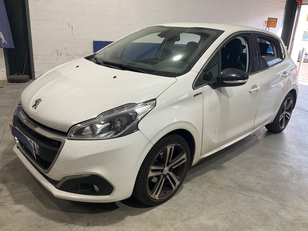 Peugeot 208 2015