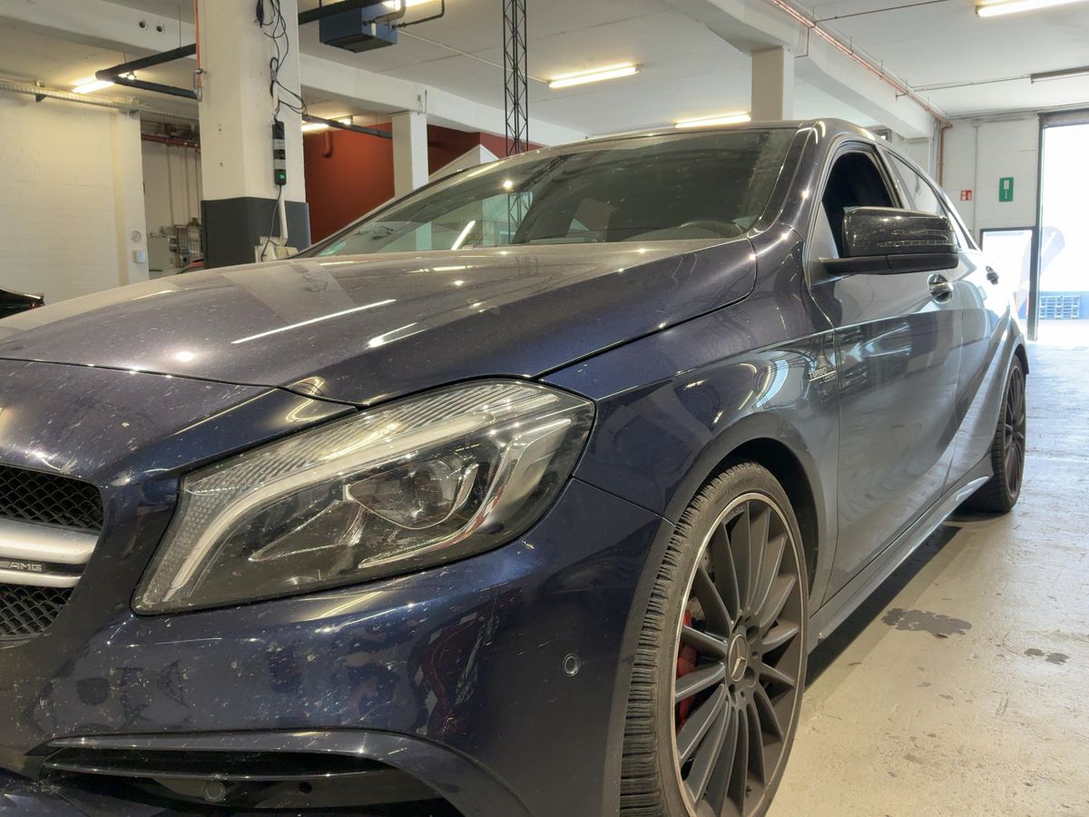Mercedes-Benz A-Klasse A 45 AMG 4Matic Sport