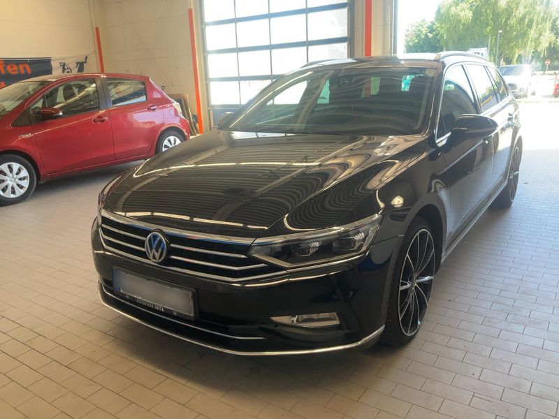 Volkswagen Passat 2.0 TDI Elegance 2019 – снимка 1