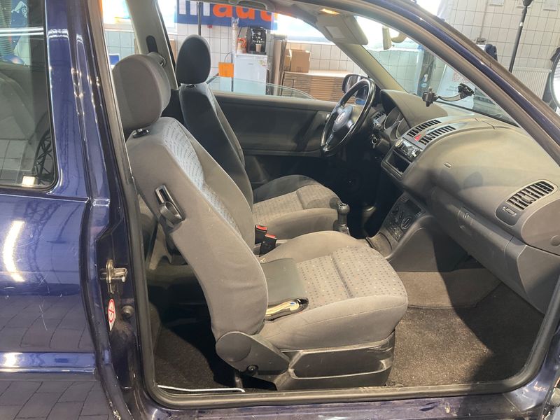 Volkswagen Polo 1.0 Edition 2001 – снимка 3