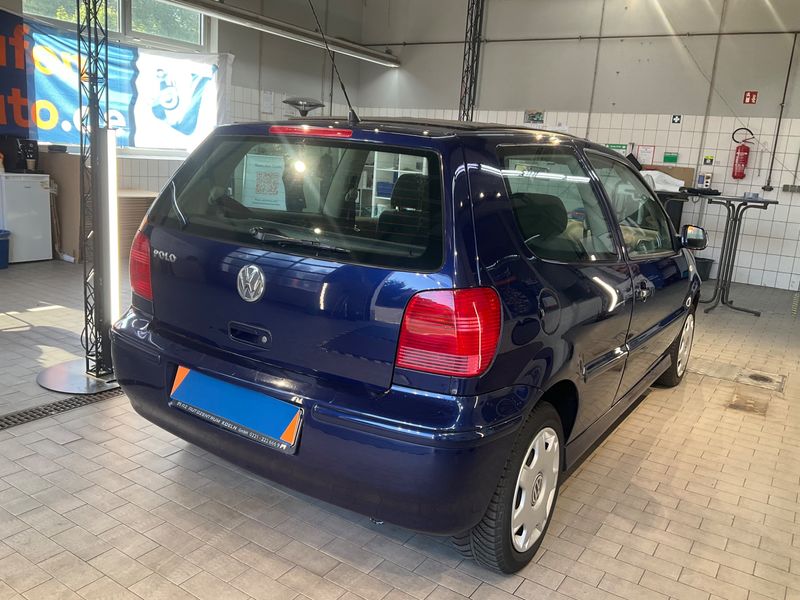 Volkswagen Polo 1.0 Edition 2001 – снимка 2