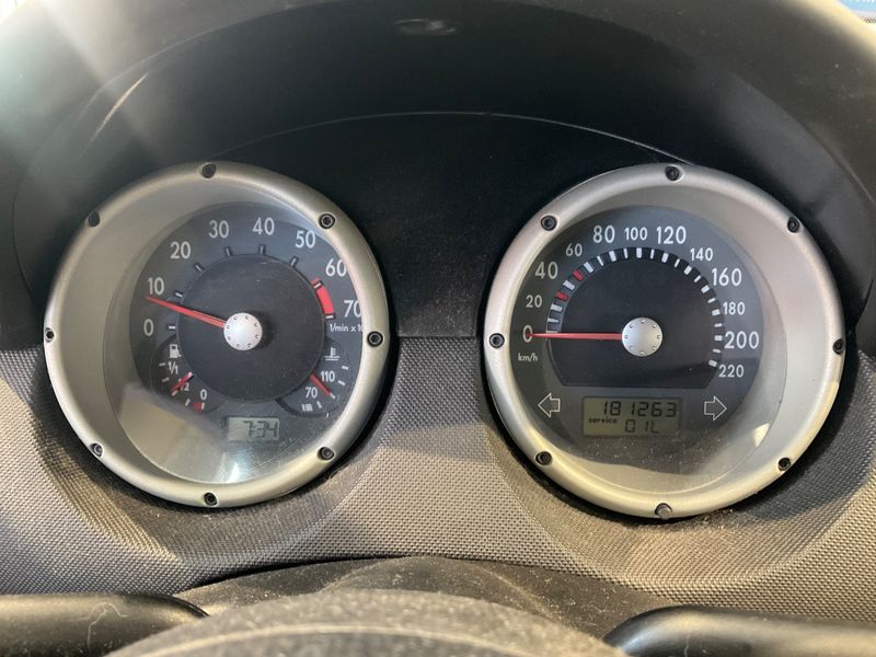 Volkswagen Polo 1.0 Edition 2001 – снимка 4