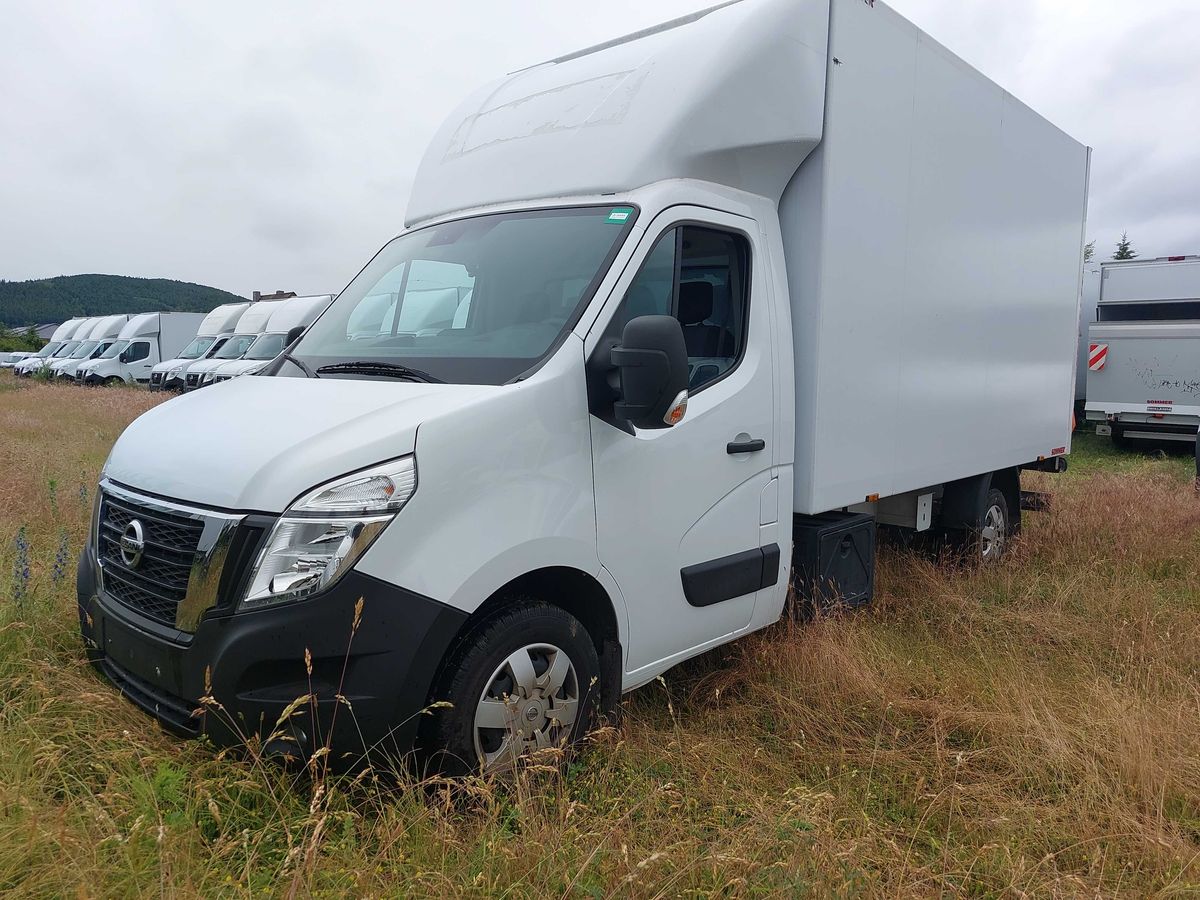 Nissan Interstar 2025
