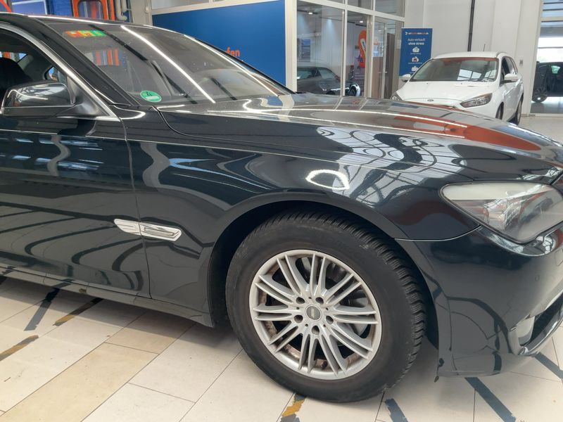 BMW 7er 730d — zdjęcie 8