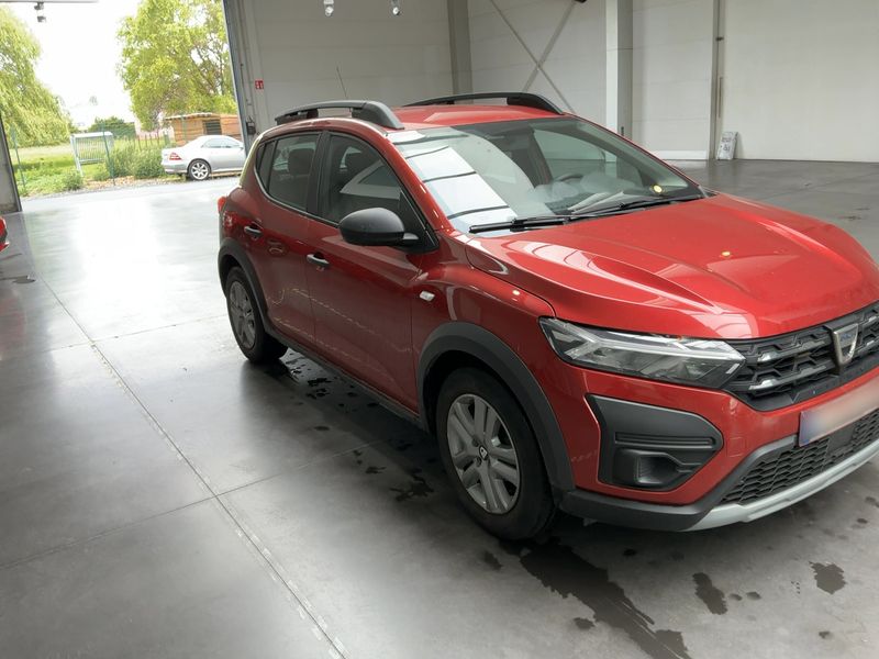 Dacia Sandero 1.0 TCe Stepway Essential — zdjęcie 8