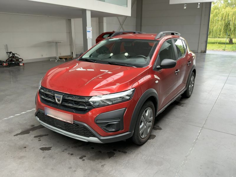 Dacia Sandero 1.0 TCe Stepway Essential — zdjęcie 1