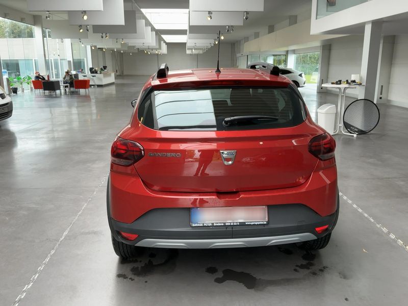 Dacia Sandero 1.0 TCe Stepway Essential — zdjęcie 5