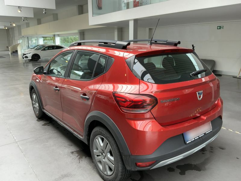 Dacia Sandero 1.0 TCe Stepway Essential — zdjęcie 3