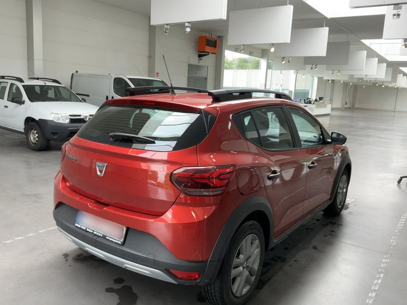 Dacia Sandero 1.0 TCe Stepway Essential — zdjęcie 6