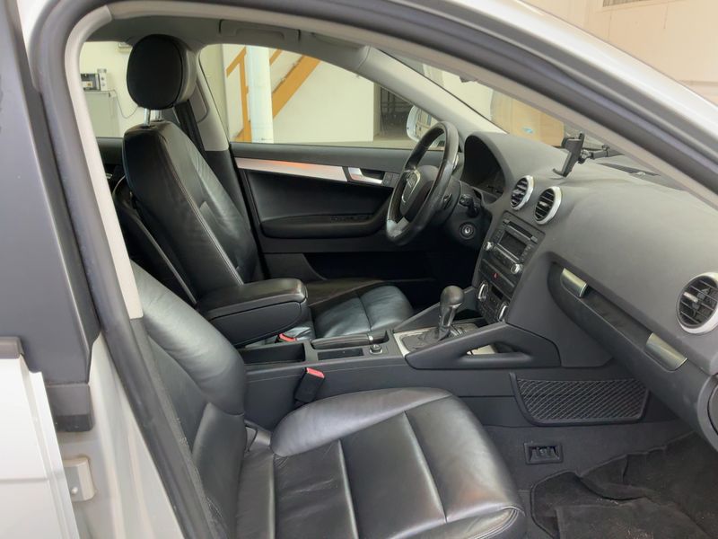 Audi A3 Sportback 2.0 TFSI Ambiente — zdjęcie 11