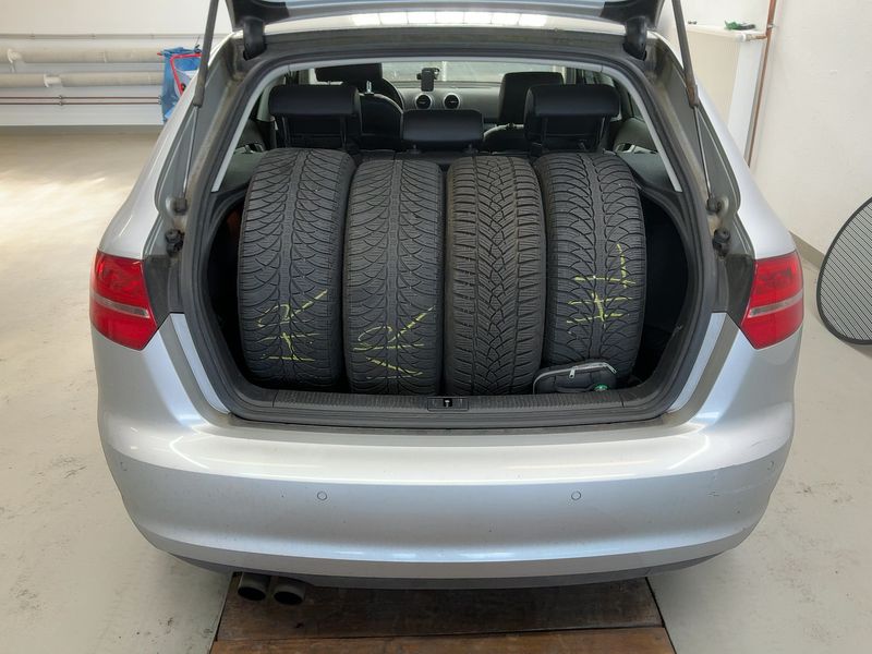 Audi A3 Sportback 2.0 TFSI Ambiente — zdjęcie 10