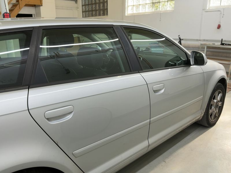 Audi A3 Sportback 2.0 TFSI Ambiente — zdjęcie 7