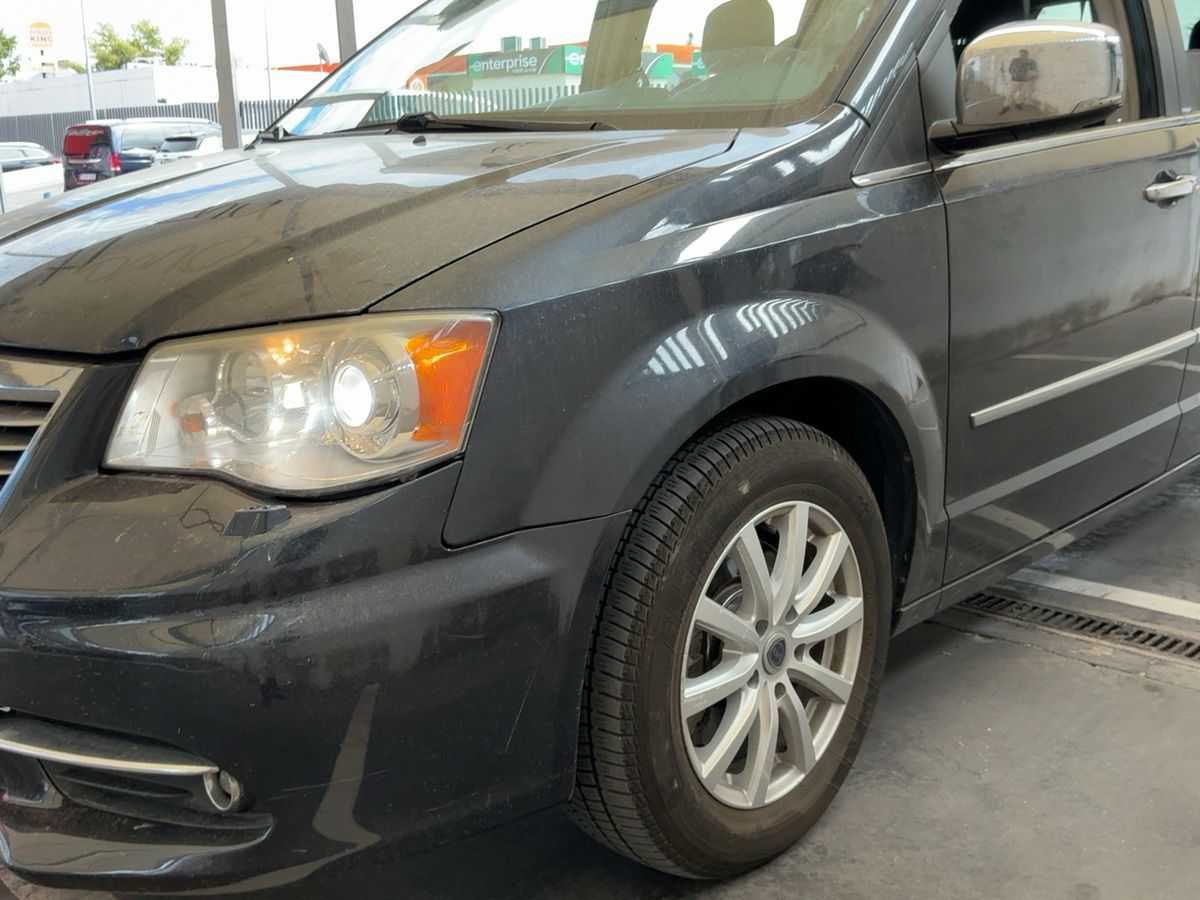 Lancia Voyager 2.8 JTDM Platinum