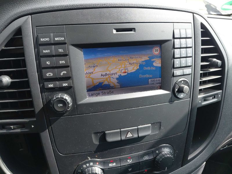 Mercedes-Benz Vito Tourer 111 CDI lang Pro — zdjęcie 13