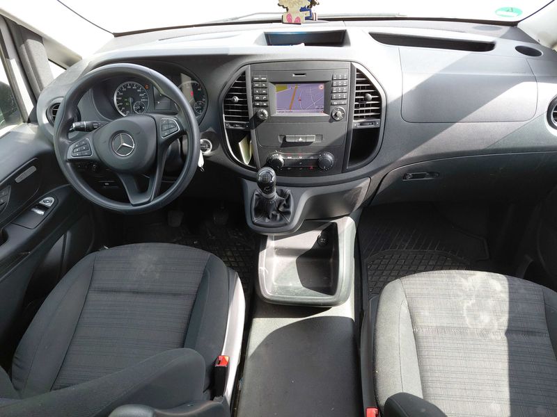 Mercedes-Benz Vito Tourer 111 CDI lang Pro — zdjęcie 11