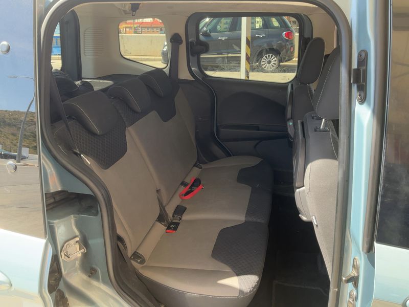 Ford Tourneo 1.0 EcoBoost Trend — zdjęcie 14