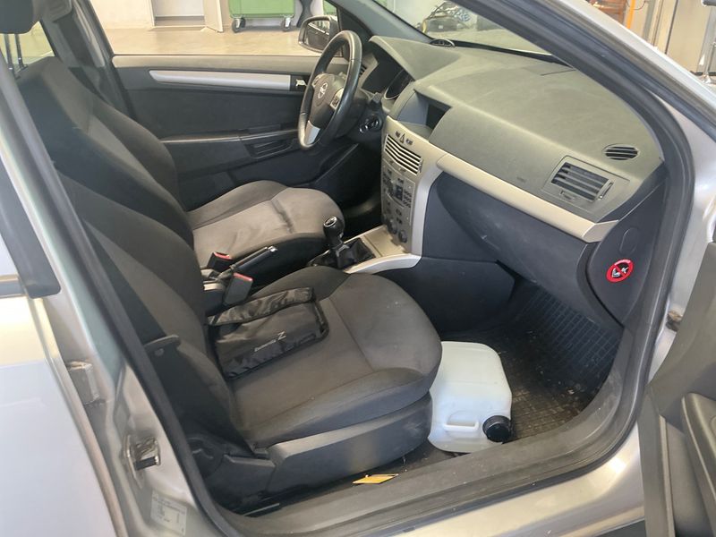Opel Astra 1.4 Edition 2008 – снимка 3