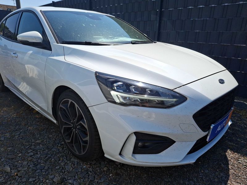 Ford Focus 1.5 TDCi EcoBlue ST-Line X 2020 – снимка 6