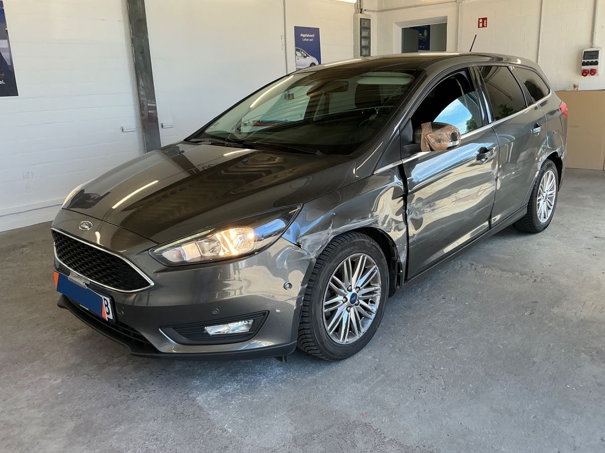 Ford Focus 2018 — photo 1