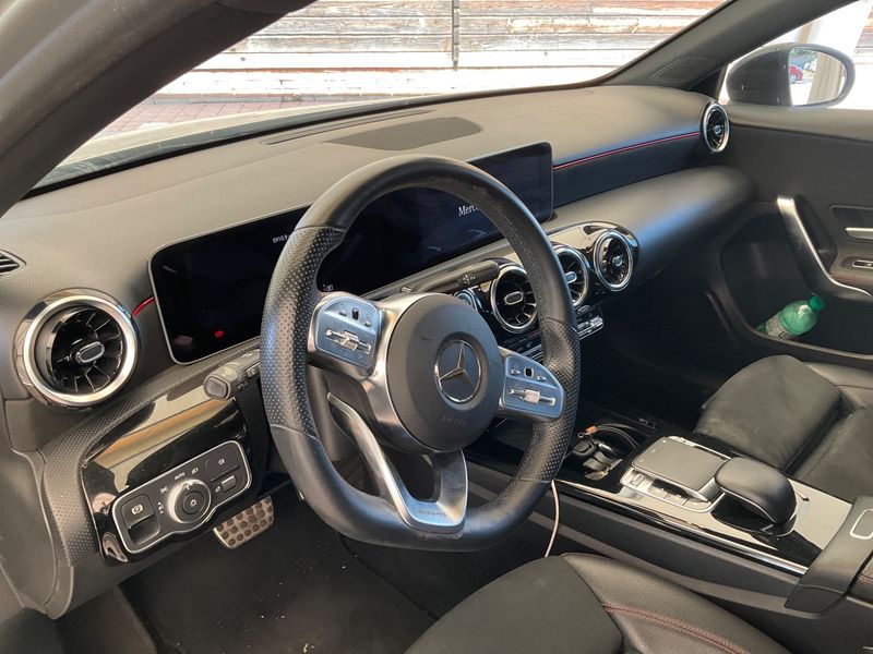 Mercedes-Benz A-Klasse A 180 d Premium 2018 – снимка 25
